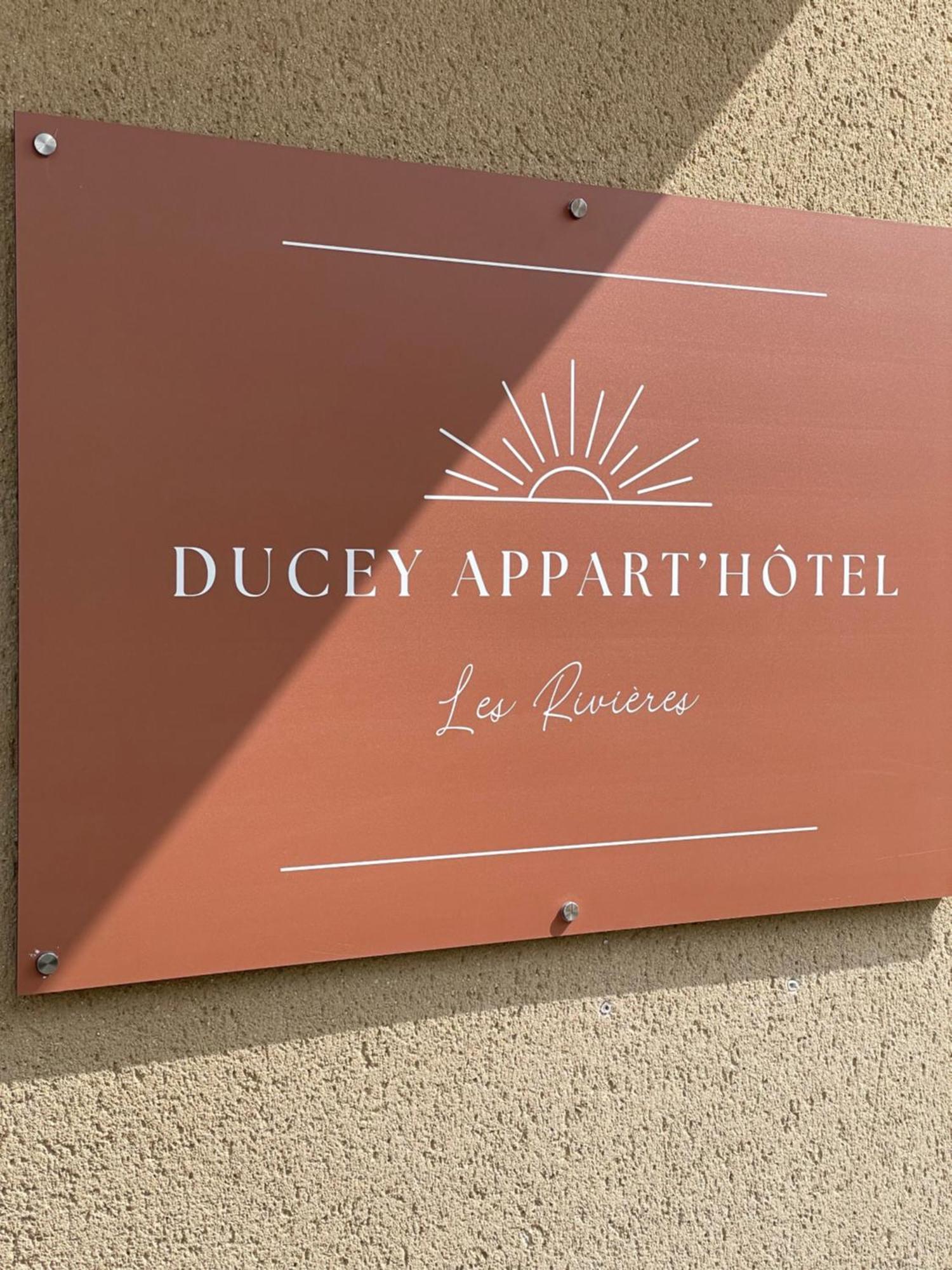 Ducey Appart'Hotel - Les Rivieres Exteriör bild