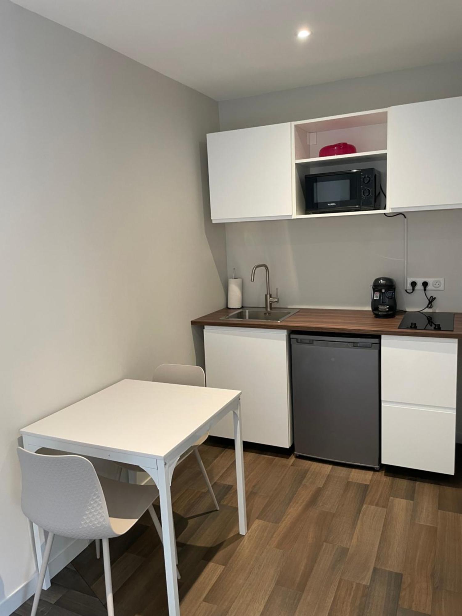 Ducey Appart'Hotel - Les Rivieres Exteriör bild